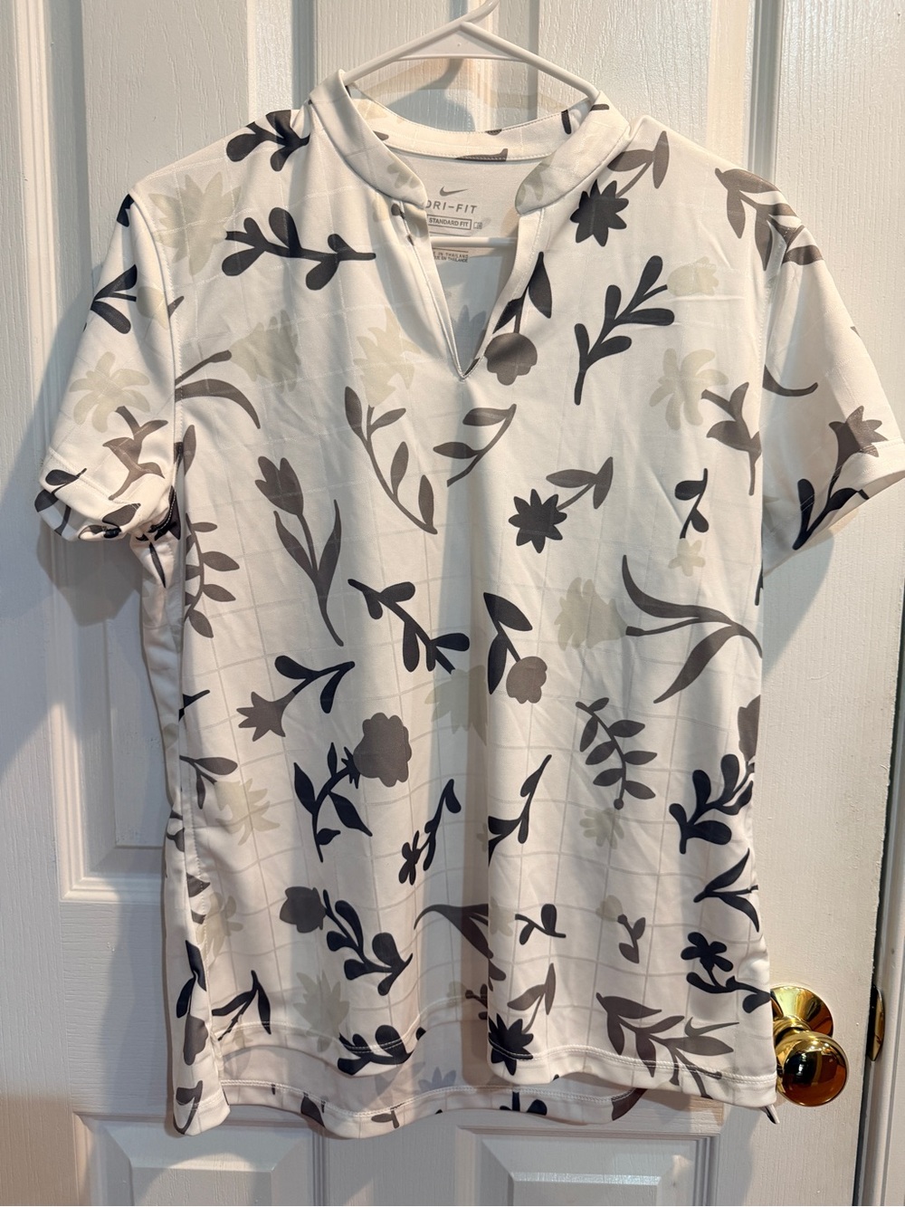 Women’s Disney Nike Dri-FIT White Floral Short Sleeve Polo Size Large